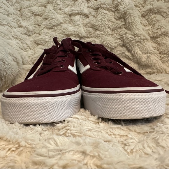 Burgundy Vans size 8 1/2 - Picture 3 of 5